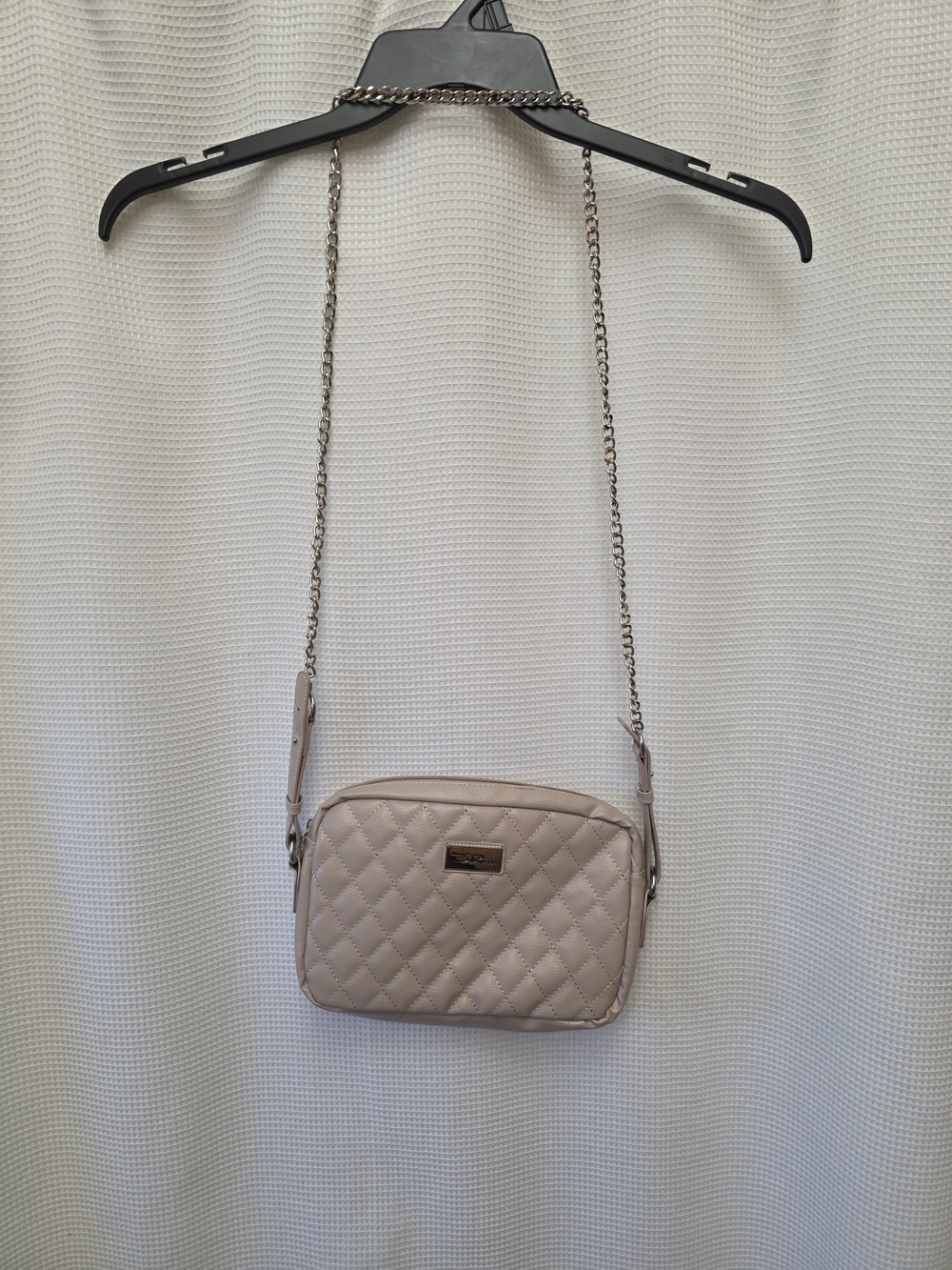 BellaRusso Quilted Light Pink Crossbody Camera Bag with Chain Strap NEW